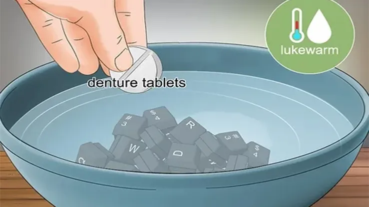 cleaning keycaps